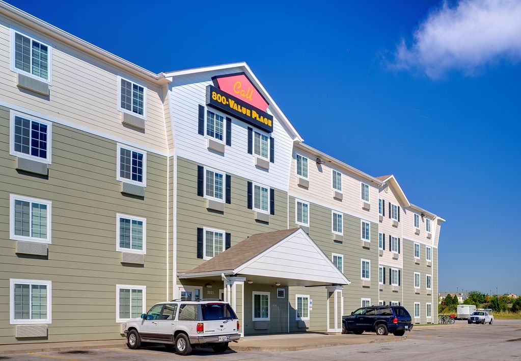 Woodspring Suites Springfield Exterior photo