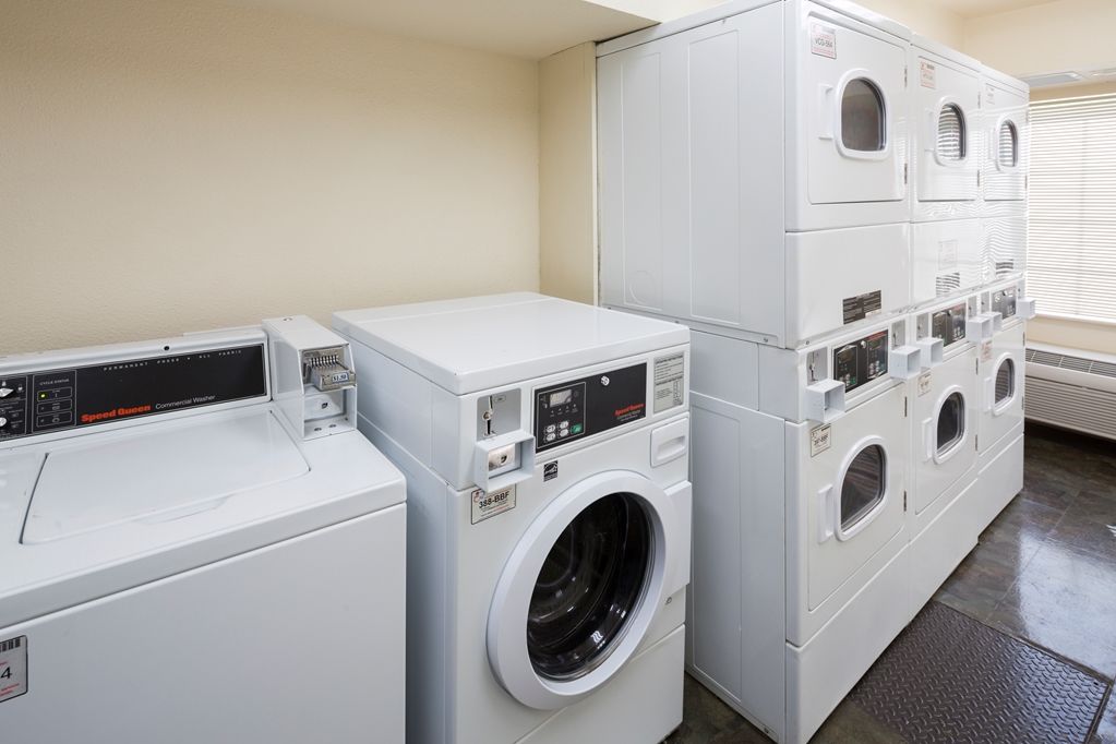 Woodspring Suites Springfield Facilities photo